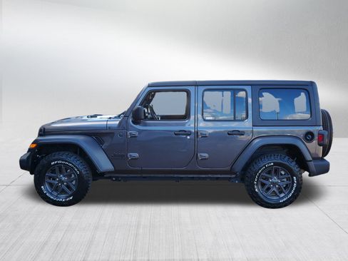 Used 2024 Jeep Wrangler Sport S image 4
