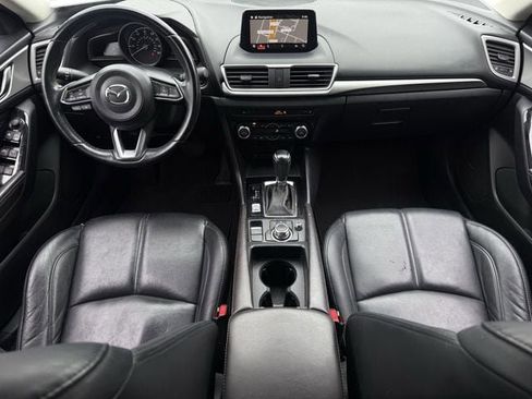 Used 2017 MAZDA MAZDA3 Touring w/ Popular Equipment Package FWD image 11