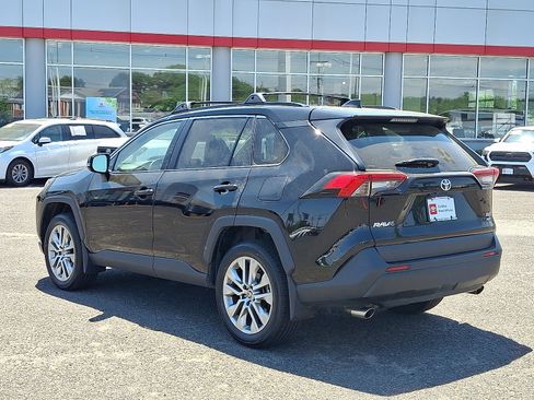 Used 2024 Toyota RAV4 XLE Premium w/ Weather Package AWD/4WD image 5