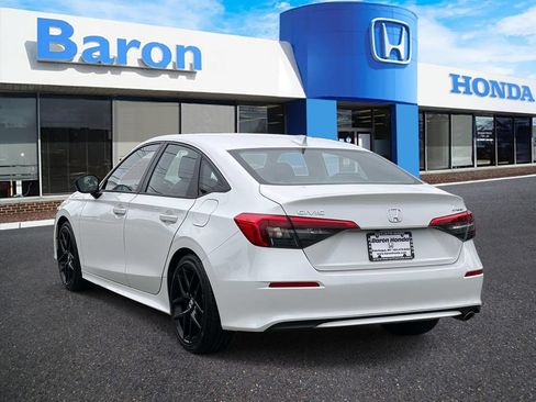 Used 2024 Honda Civic Sport image 4