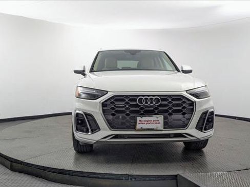 Used 2023 Audi Q5 2.0T Premium Plus w/ Premium Plus Package AWD/4WD image 12