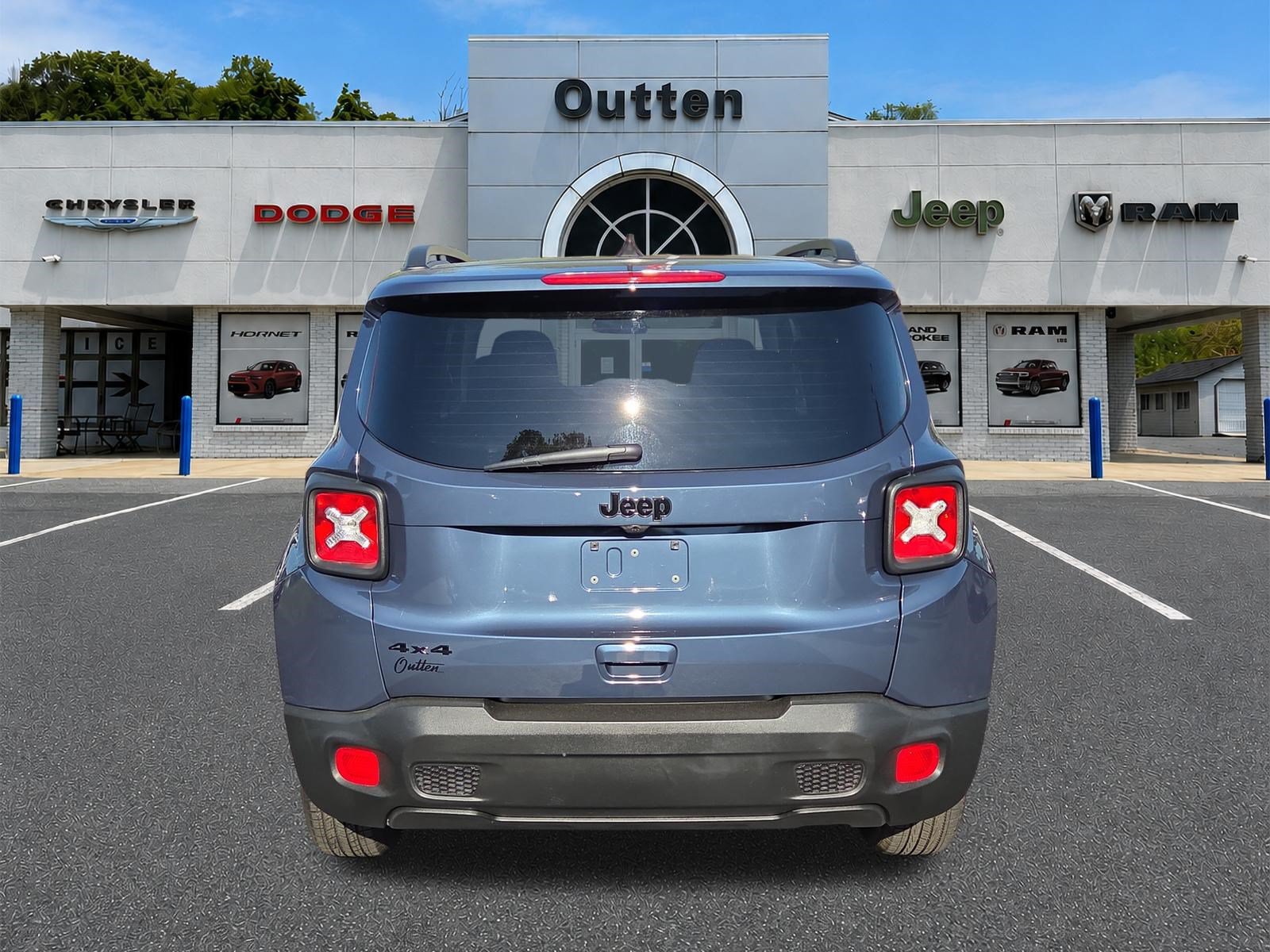 Certified 2023 Jeep Renegade Latitude AWD/4WD image 5