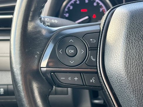 Used 2022 Toyota Camry SE image 35