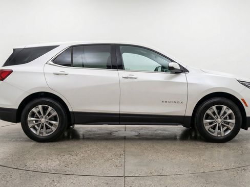 Used 2025 Chevrolet Equinox LT FWD image 11