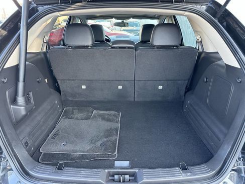 Used 2015 Lincoln MKX Base 4dr SUV w/ Equipment Group 102A image 33