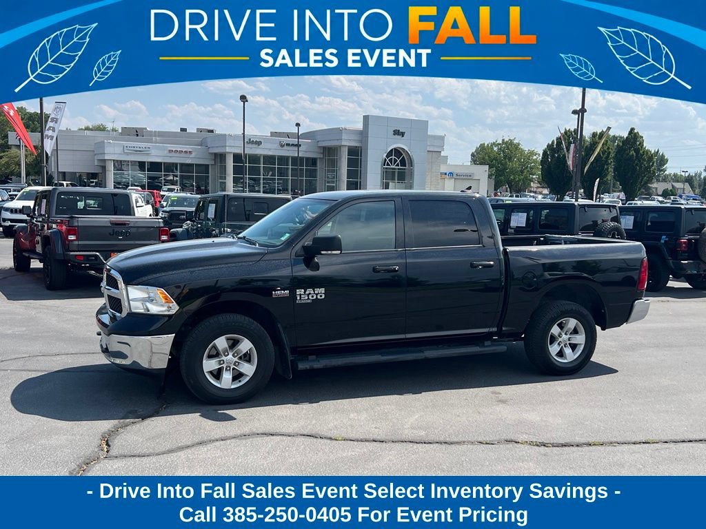 Used 2022 RAM 1500 Classic SLT w/ Electronics Convenience Group AWD/4WD image 1
