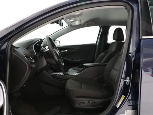 Used 2016 Chevrolet Malibu LT image 17