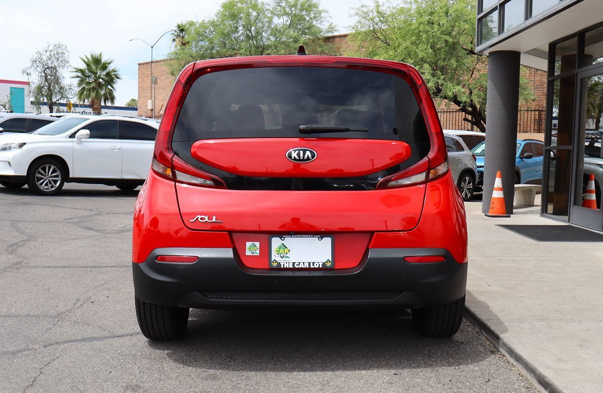 Used 2020 Kia Soul LX FWD image 11