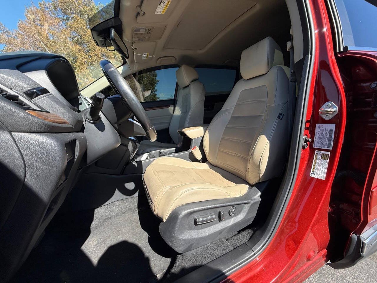 Used 2019 Honda CR-V Touring image 10