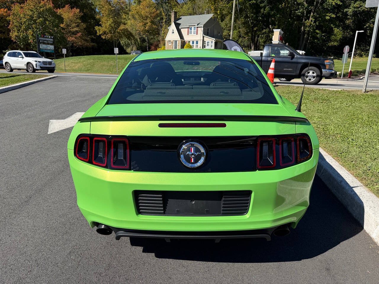 Used 2013 Ford Mustang Boss 302 w/ Boss 302 Accessory Pkg RWD image 5