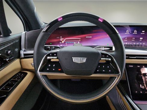 New 2025 Cadillac Escalade IQ Sport 2 w/ LPO, ONYX Package image 10