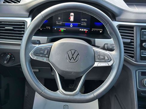 Certified 2022 Volkswagen Atlas Cross Sport SE image 12