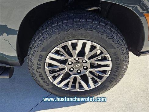 New 2026 Chevrolet Suburban Z71 w/ Comfort Package image 34