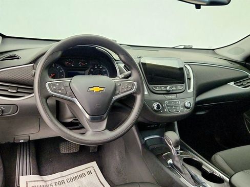 Used 2022 Chevrolet Malibu LT image 12