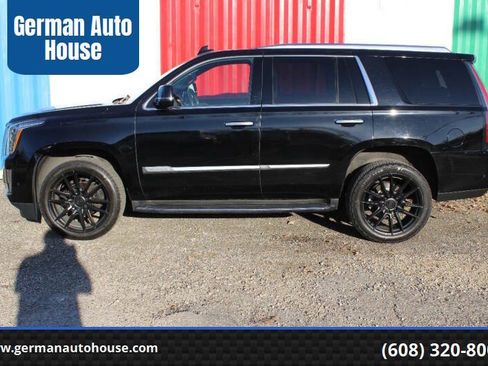 Used 2017 Cadillac Escalade Luxury AWD/4WD image 1