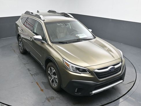 Used 2020 Subaru Outback Touring image 10