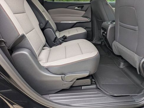 New 2026 Chevrolet Traverse LT FWD image 33