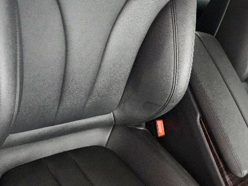 Used 2019 BMW 530e w/ Convenience Package image 9