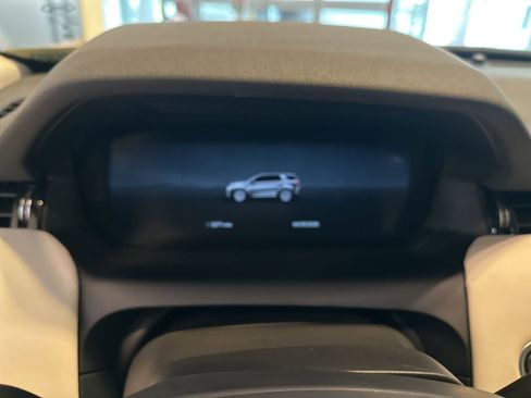 Certified 2025 Land Rover Discovery Sport S image 16