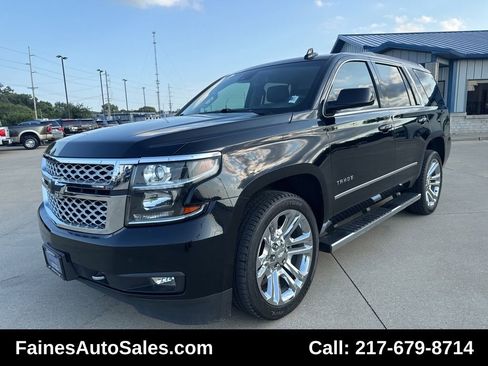 Used 2017 Chevrolet Tahoe LT w/ LT Signature Package image 4