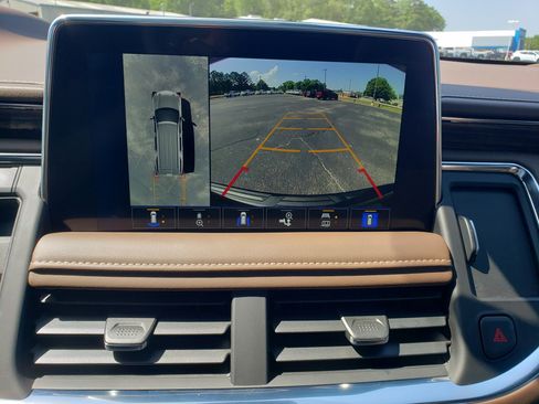 Used 2024 Chevrolet Tahoe High Country RWD image 40