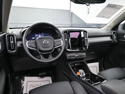 Used 2026 Volvo XC40 B5 Plus AWD/4WD image 26