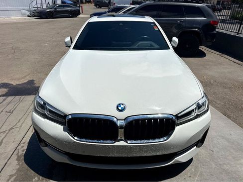 Used 2023 BMW 530e RWD image 2