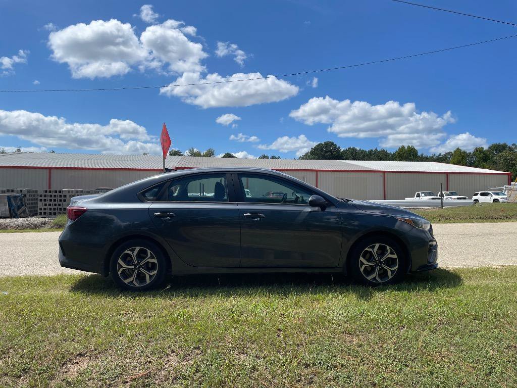 Used 2020 Kia Forte LXS FWD image 4