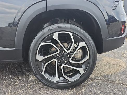 Certified 2024 Chevrolet Trax RS FWD image 37