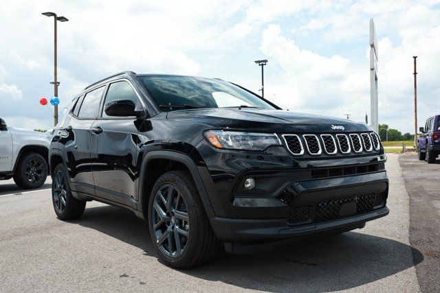 New 2026 Jeep Compass Latitude AWD/4WD image 3