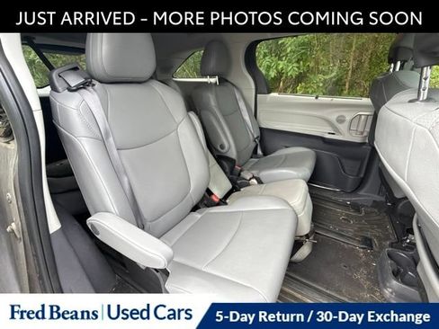 Used 2023 Toyota Sienna XLE w/ XLE Plus Package AWD/4WD image 15