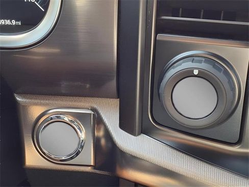 Used 2023 Ford F150 Raptor image 18