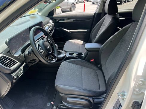 Used 2024 Kia Seltos S AWD/4WD image 9