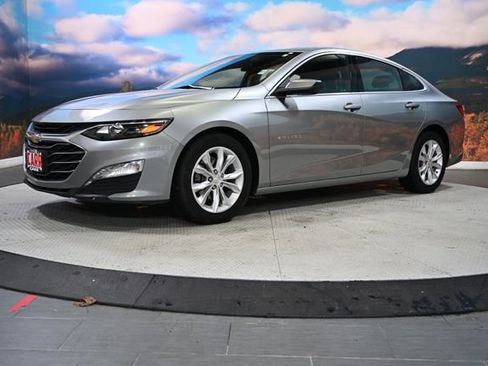 Used 2024 Chevrolet Malibu LT image 4