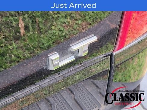 Used 2020 Chevrolet Silverado 1500 LT w/ Texas Edition image 17