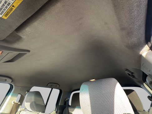 Used 2014 Nissan Frontier SV RWD image 30