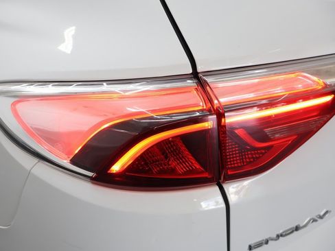 Used 2022 Buick Enclave Premium image 30