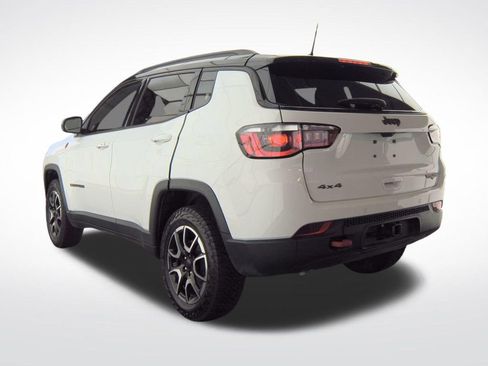 Used 2024 Jeep Compass Trailhawk w/ Trailhawk Convenience Group AWD/4WD image 15