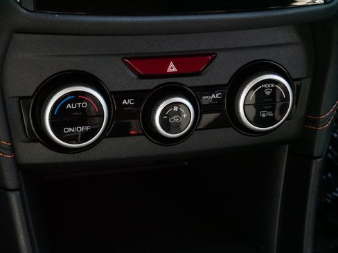 Used 2023 Subaru Crosstrek 2.0i Premium image 23