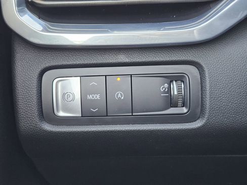 Certified 2025 GMC Acadia Elevation image 25