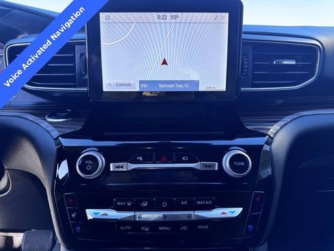 Used 2022 Ford Explorer Limited w/ Equipment Group 301A image 18