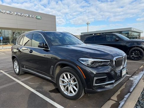Used 2022 BMW X5 xDrive40i w/ Premium Package image 3