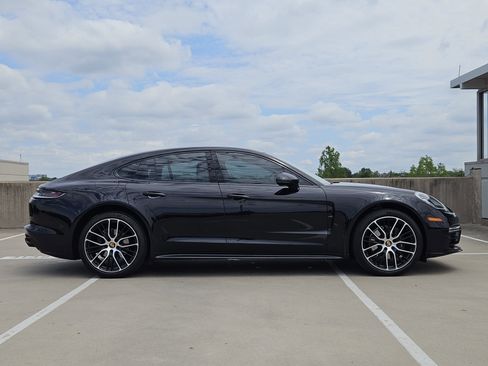 Certified 2023 Porsche Panamera 4 Platinum Edition AWD/4WD image 9