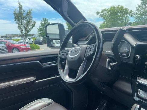 Used 2025 GMC Sierra 2500 Denali AWD/4WD image 27