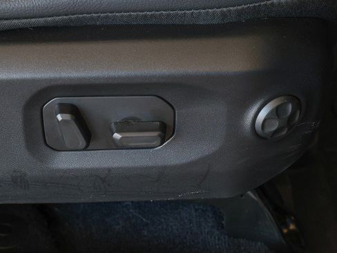 Used 2025 Jeep Gladiator Sport AWD/4WD image 32