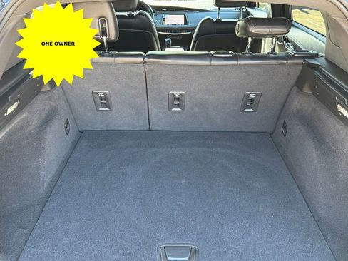 Used 2023 Cadillac XT4 Sport image 8