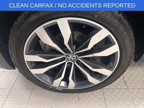 Used 2022 Volkswagen Atlas SEL Premium image 4