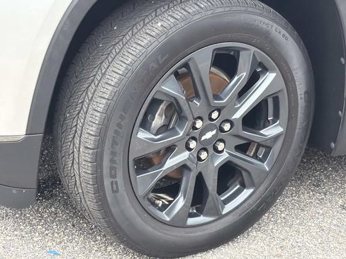 Used 2020 Chevrolet Traverse RS FWD image 9