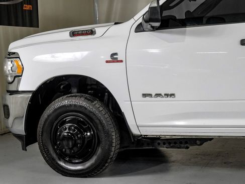 Used 2022 RAM 3500 Tradesman RWD image 12
