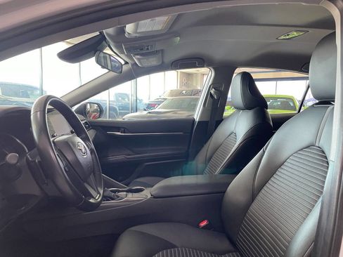 Used 2024 Toyota Camry SE image 13